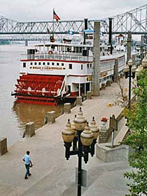 Kentucky Belle of Louisville am Kai